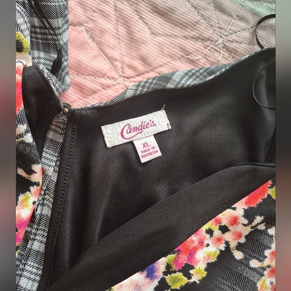 Candie's Orange and Black V-Neck Sundress - Picture 6 of 6